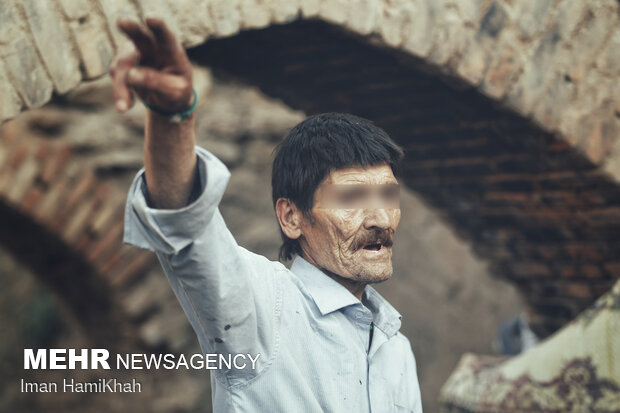 ما هنوز زنده ایم...