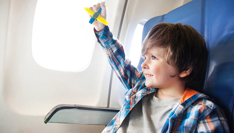 شرایط فرستادن کودک تنها با هواپیما