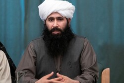 سخنگوی طالبان: آمریکا دزد پول های مردم افغانستان است