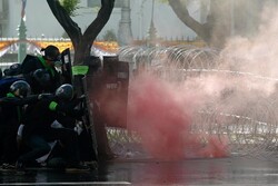 درگیری نیروهای امنیتی با معترضان در تایلند