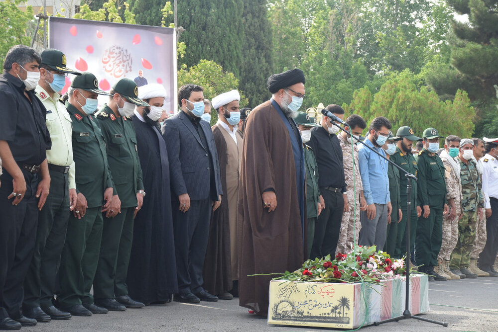 شهید گمنام دفاع مقدس در یاسوج تشییع وخاکسپاری شد