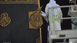 VIDEO: Holy Kaaba in Macca draped with new Kiswa