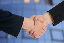 Rusya’da oy kullanma noktalarında tokalaşmak yasaklandı
