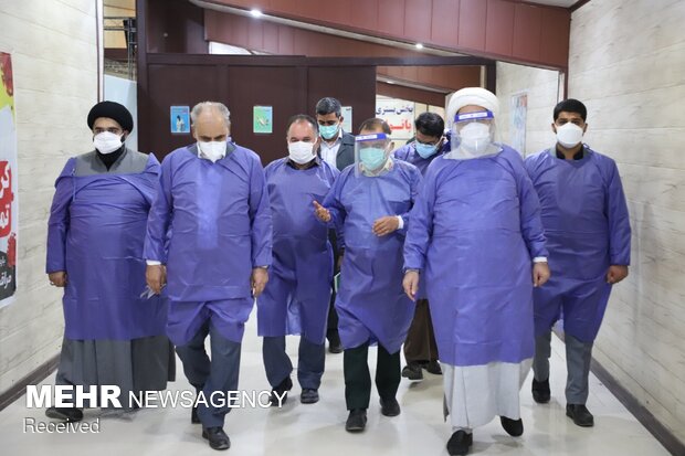 Leader's envoy visits coronavirus hospital in Zahedan
