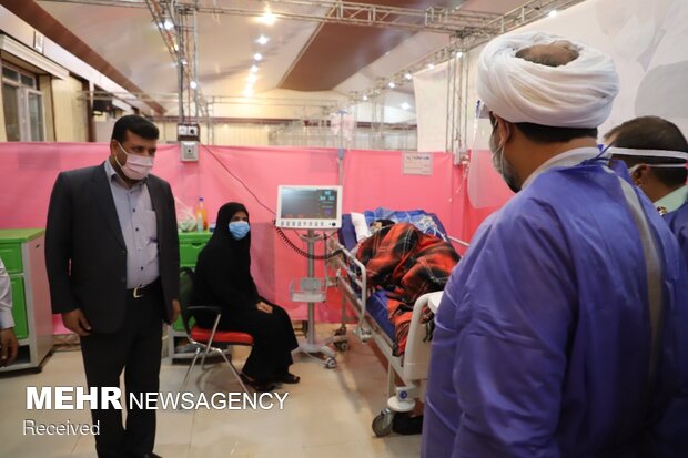 Leader's envoy visits coronavirus hospital in Zahedan
