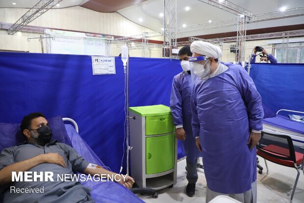 Leader's envoy visits coronavirus hospital in Zahedan
