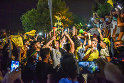 شادی مردم شیراز پس از صعود تیم فجر سپاسی به لیگ برتر