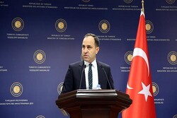 ترکیه دیدار ماکرون با کُردهای جدایی طلب سوریه را محکوم کرد