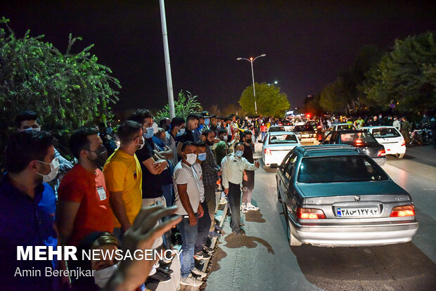 شادی مردم شیراز پس از صعود تیم فجر سپاسی به لیگ برتر
