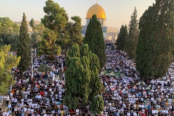 صلاة عيد الأضحى من رحاب المسجد الأقصى المبارك .. بالصور