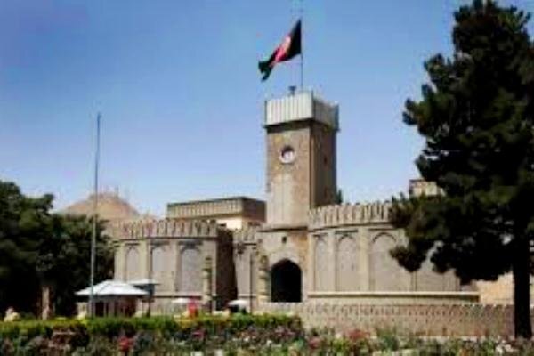   افغانستان کے صدارتی محل کے قریب  راکٹوں سے حملہ