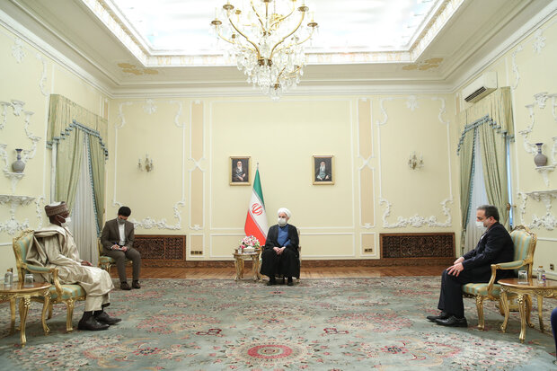 Rouhani receives new ambassadors' credentials (+Details)