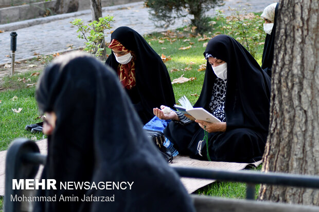 مراسم دعای پرفیض عرفه در دانشگاه تهران