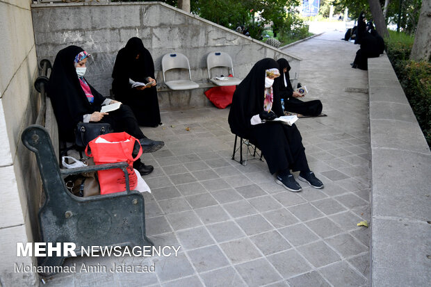 مراسم دعای پرفیض عرفه در دانشگاه تهران