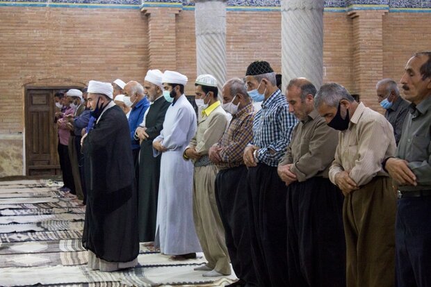 اقامه نماز عید قربان در کردستان