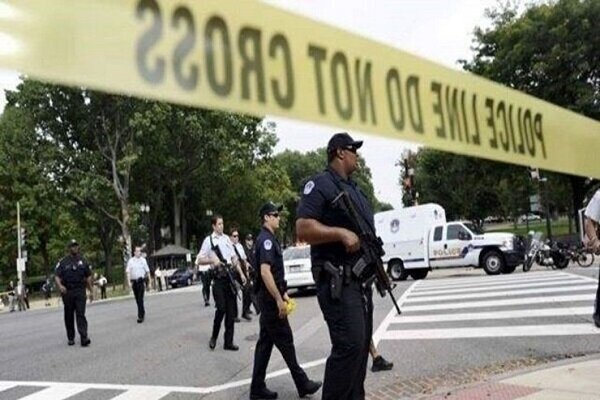 A gunman opens fire in a restaurant in Washington DC