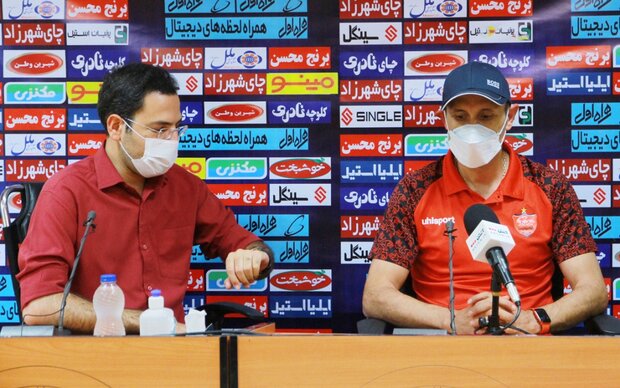 آنها در صدر جدول اشتباهات داوری قهرمان شدند پرسپولیس در لیگ برتر!