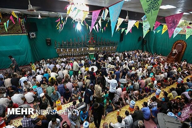 رکورد شگفت‌انگیز یک حسینیه در اطعام محبان اهل‌بیت(ع)