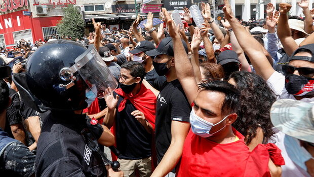 Anti-governmental demonstrations held in Tunisia