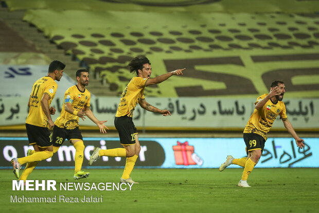 Sepahan 2-0 Zob Ahan of Isfahan: IPL Week 29