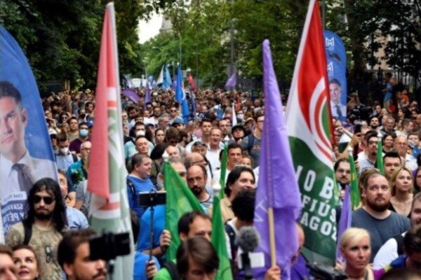 مجارستانی ها خواستار استعفای دولتشان شدند