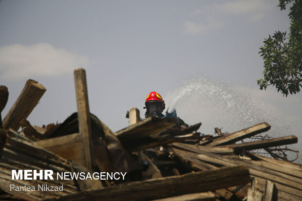 آتش سوزی منزل مسکونی در شهرکرد