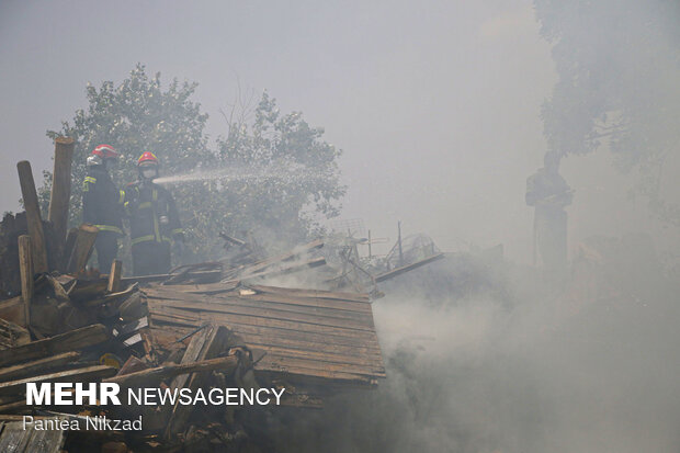 آتش سوزی منزل مسکونی در شهرکرد