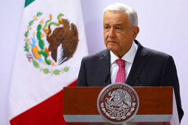 رئیس جمهور مکزیک برای حل معضل مهاجران به آمریکا می رود