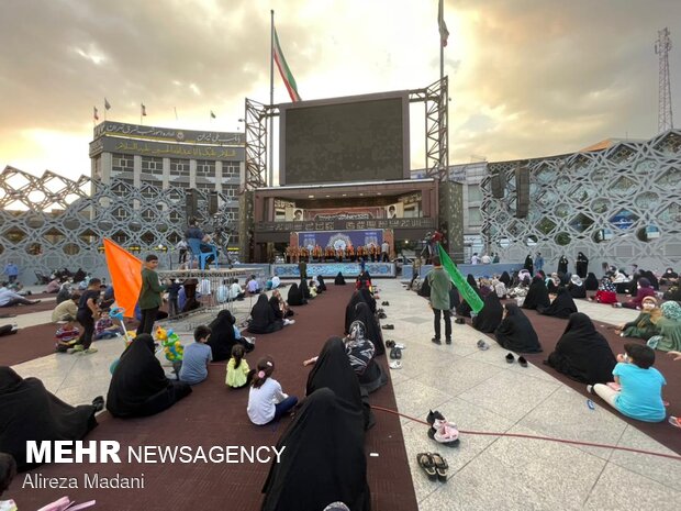 ویژه برنامه عید غدیر در میدان امام حسین(ع)