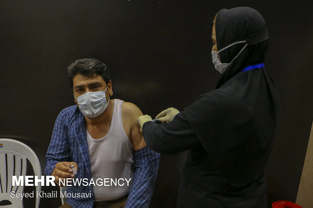 Vaccination of media members in Khuzestan