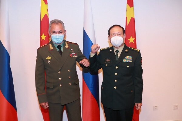 وزرای دفاع چین و روسیه در تاجیکستان دیدار کردند
