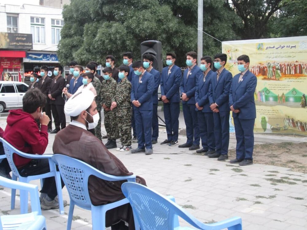 آئین سنتی پرده خوانی واقعه غدیر خم در اردبیل برگزار شد