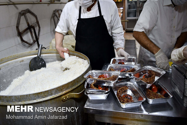 اطعام روز عید غدیر در مناطق حاشیه تهران