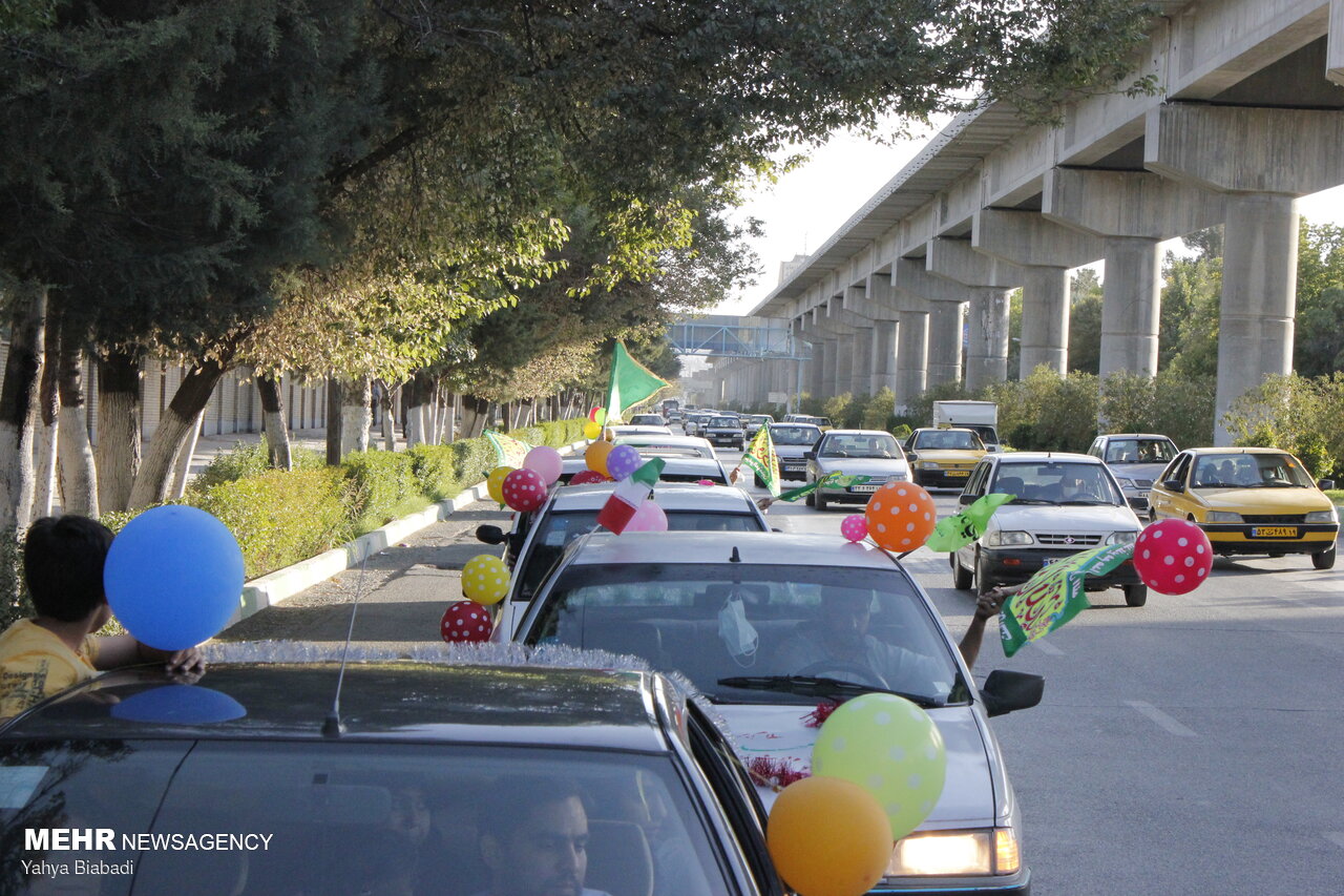 خیابان‌های کرمانشاه میزبان کاروان خودرویی جشن عید غدیرخم