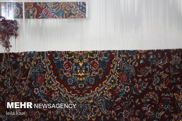 تولید سالانه ۱۲۰ هزار متر مربع فرش دستباف در فارس
