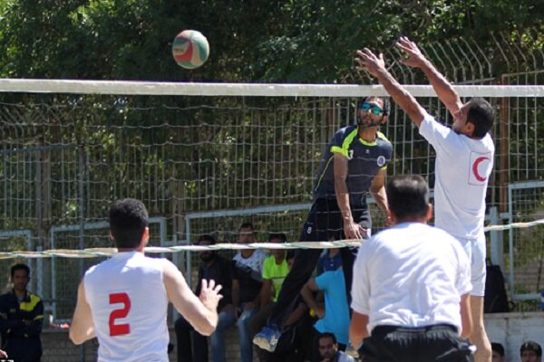 نخستین دوره قهرمانی والیبال پارکی خراسان شمالی برگزار شد