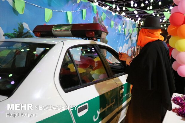 برپایی ایستگاه صلواتی خودرویی در شیراز