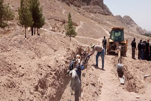 تبدیل مسیر کوهنوردی به محل دفن/ اموات روی دست مردم کرمان ماندند