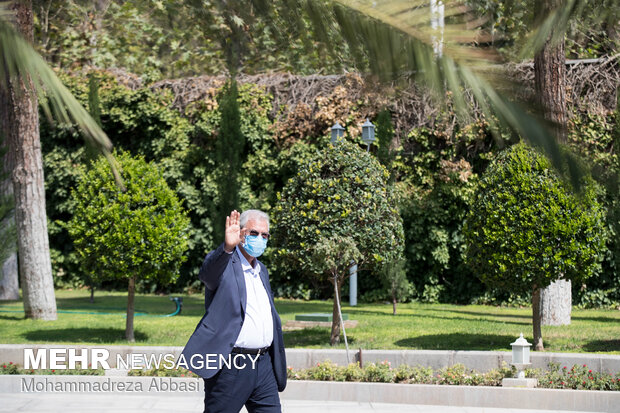 Cumhurbaşkanı Ruhani son kabine toplantısına katıldı