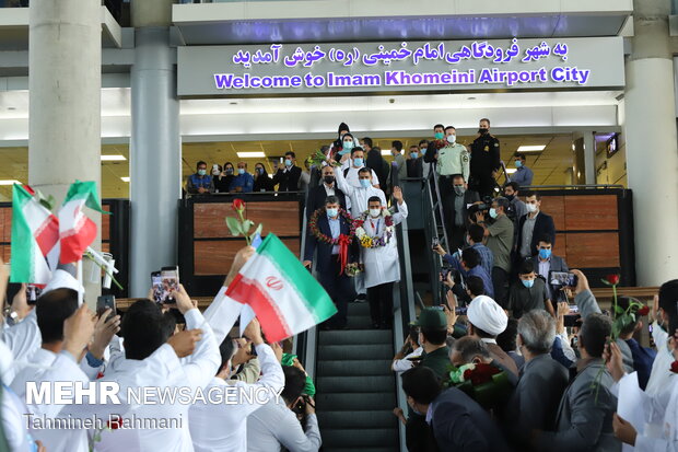 Welcoming gold medallist Javad Foroughi home