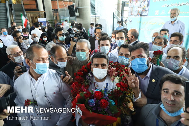 Welcoming gold medallist Javad Foroughi home