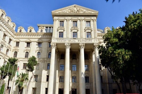 تحویل یادداشت اعتراض‌آمیز باکو به سفارت روسیه 