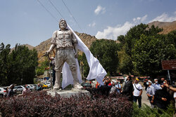 Statue of Iran's classic mountaineering father unveiled