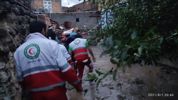 امدادرسانی هلال احمر به ۱۵۶ حادثه دیده ناشی از سیلاب و آبگرفتگی
