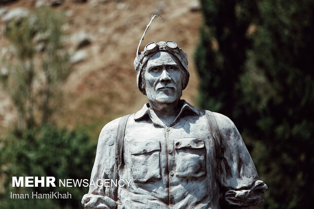 Statue of Iran's classic mountaineering father unveiled