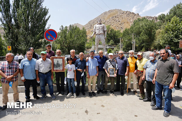 Statue of Iran's classic mountaineering father unveiled