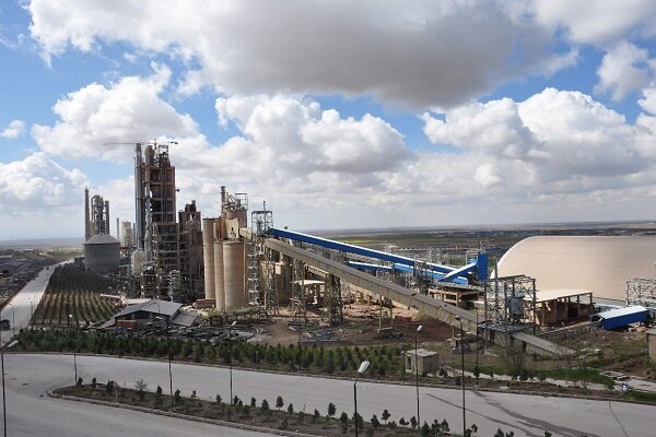 فعالیت ۲۰ درصدی کارخانه های سیمان در مازندران