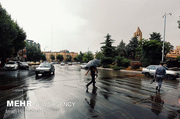 Summer rainfall in Hamedan
