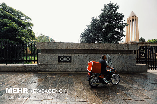 Summer rainfall in Hamedan
