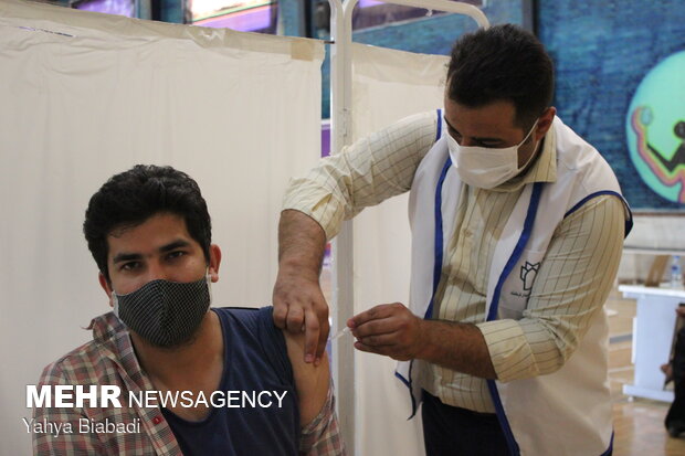  ۱۱ هزار فرهنگی کردستان مرحله اول واکسن کرونا را تزریق کرده اند